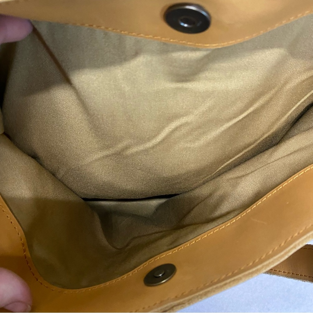 Able Tan Shoulder Bag - image 5